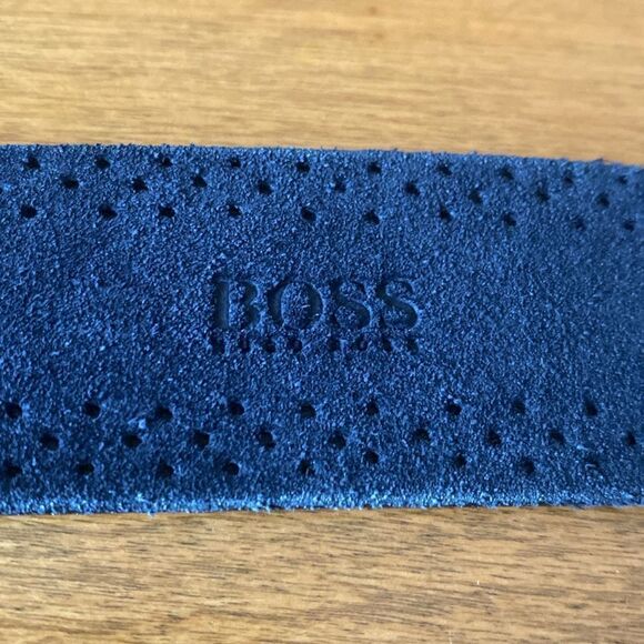 Hugo Boss suede belt - Picture 6 of 10